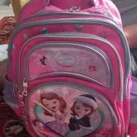 کیف مدرسه