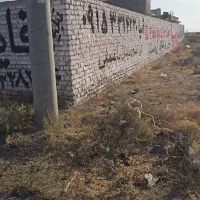 زمین-چهار-دیواری