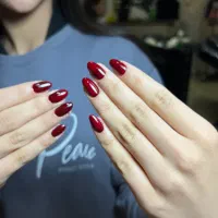 آموزش کاشت ناخن