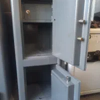 گاو صندوق سفید طلایی زیر پیش خوان|ابزارآلات|تبریز, |دیوار