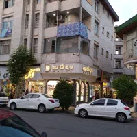 مسکونی موقیعت تجاری قلب شهرطالقانی ۱۱۱متری