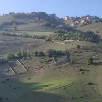 زمین رو به دریاچه ولشت