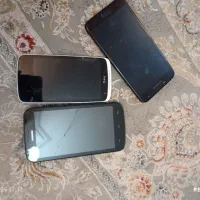 سه عدد گوشی روشن نمیشه