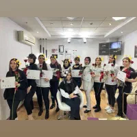 استخدام ناخنکار پس از آموزش کاشت ناخن