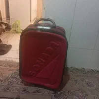 چمدان|کیف، کفش، کمربند|اهواز, زندوکیلی|دیوار