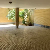 فروش خانه ویلایی/ ۹۰ متری دوخواب/ خیابان رودکی|فروش خانه و ویلا|اصفهان, وحید|دیوار