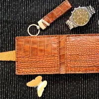 چرم دست دوز گاو، بز، شتر|کیف، کفش، کمربند|تربتحیدریه, پارک کاشانی|دیوار