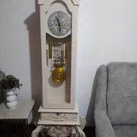 ساعت ایستاده منبط کاری شده