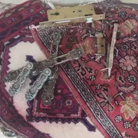 قالیچه کوچک وقفل ودستگیره عتیقه وقدیمی