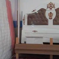 تخت خواب دو نفره با پاتختی