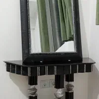 آینه و کنسول