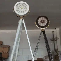 ساعت ایستاده