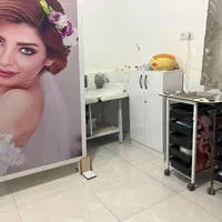 سلام به یک آرایشگر زن جهت همکاری نیازمندیم