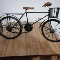 دوچرخه فلزی دکوری بزرگ