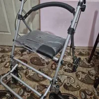 واکر چرخ دار وصندلی دار