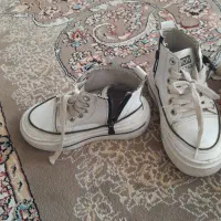 کتونی ساق دار|لباس|قم, قلعه کامکار|دیوار