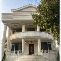 سرایدار خانم مجرد