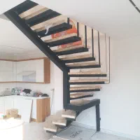 پله گرد آهنی ( فلزی ) و چوبی