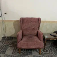فروش مبل راحتی ۵نفره به همراه میز جلو مبلی و گلدان|مبلمان خانگی و میز عسلی|رباط‌کریم, رباط‌کریم|دیوار