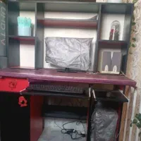 میز کامپیوتر وکتابخانه