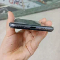 iphone 8  بسیار تمیز|موبایل|مشهد, عامل|دیوار
