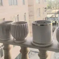 تعدادی گلدان سفالی سالم سفید قیمت مناسب