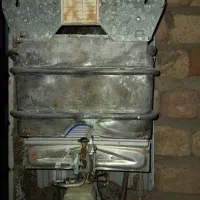 آبگرمکن دیواری بوتان B115