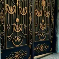 رنگ امیزی درب وپنجره'لکه گیری مختصر با گچ ورنگ|خدمات پیشه و مهارت|کرمان, |دیوار