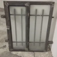 پنجره اهنی