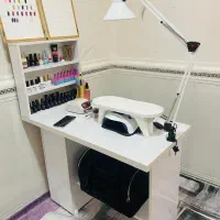 میز ناخن فروش