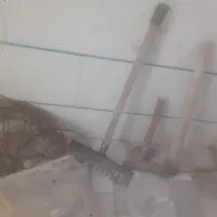 کلنگدوسروپتکوسیمبکسل|ابزارآلات|اقبالیه, |دیوار