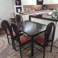 میز ناهار خوری چوبی