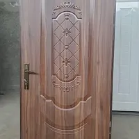 درب چوبی و درب حفاظ آهنی