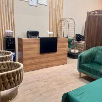 تجهیزات ارایشگاهی|آرایشگاه و سالن‌های زیبایی|گلپایگان, |دیوار