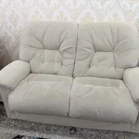 یک دست مبل ۱۰نفره به مبلغ ۵میلیون به فروش میرسد