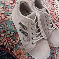 کفش زنانه و پسرانه