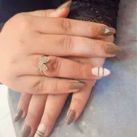 ژلیش ناخن طبیعی فقط با۱۰۰هزارتومان محدود