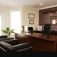 متصدی در شرکت حمل نقل جاده ای