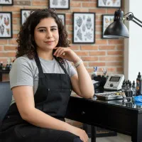 اجرای تتو بدن با دقت میلی‌متری