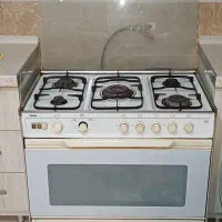 فر و گاز پنج شعله سینجر به همراه سینی و سه سیخ