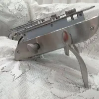 تعدا 4عدد قفل درب اتاق وسرویس کامل.