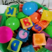 توپ و حروف انگلیسی سوت دار