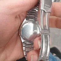 سیکو۵ اصل|ساعت|ری, شهادت|دیوار