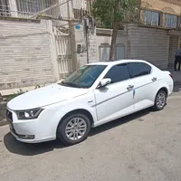 دنا پلاس تیپ ۲ دنده‌ای سانروف