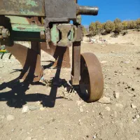 گاو‌آهن|ماشین‌آلات صنعتی|گهواره, |دیوار