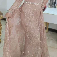 یک عدد لباس مجلسی