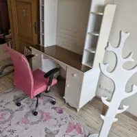 تختخواب  میز تحریر و صندلی ازفروشگاه هدیه مادربزرگ|تخت و سرویس خواب|اصفهان, بوستان ناژوان|دیوار