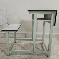 میز تحریر از دبستان تا دانشگاه