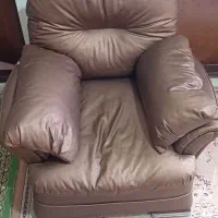 مبل تک نفره چرم دو عدد|مبلمان خانگی و میز عسلی|رشت, شهرک شهید مفتح|دیوار