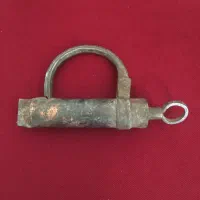 قفل قدیمی